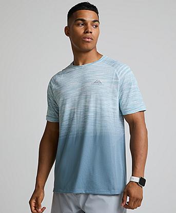 Trailberg Arc Seamless 2.0 T-Shirt in Frosted Blue / Soft Blue / Cool Slate