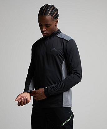 Trailberg Triathlon Ultra Quarter Zip Top in Black / Graphite Grey / Nightfall Grey