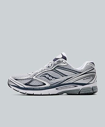 Saucony ProGrid Guide 7 Trainer in Fog / Naval