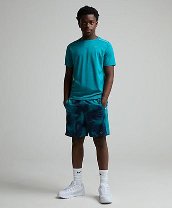 Nike Junior Miler T-Shirt in Bright Spruce / Energy