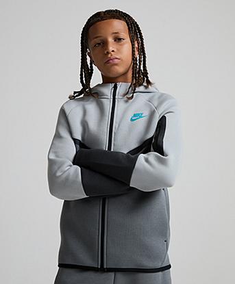 Nike Junior Tech Fleece Full Zip Hoodie in Light Smoke Grey / Smoke Grey / Anthracite