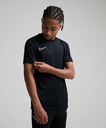 Nike Junior Academy T-Shirt in Black / Black / White