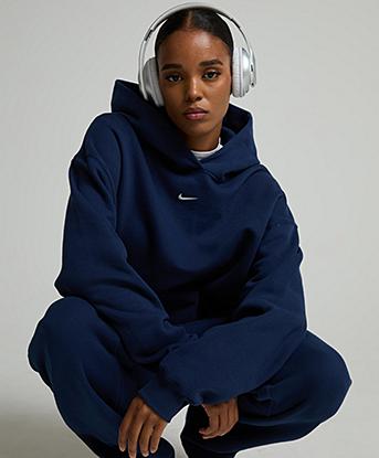Nike Womens Studio Fleece Oversize Hoodie in Midnight Navy / Sail