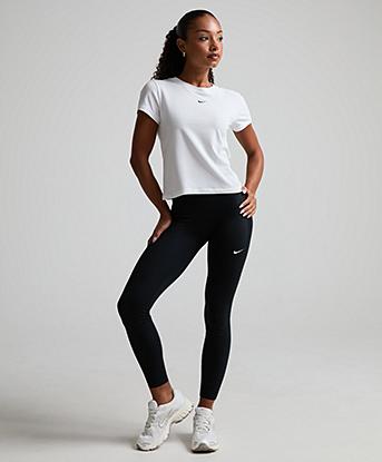 Black / White