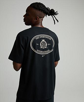 Nike Country Club LSE T-Shirt in Black