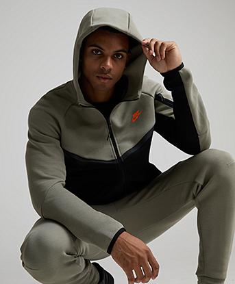 Light Army / Black / Total Orange