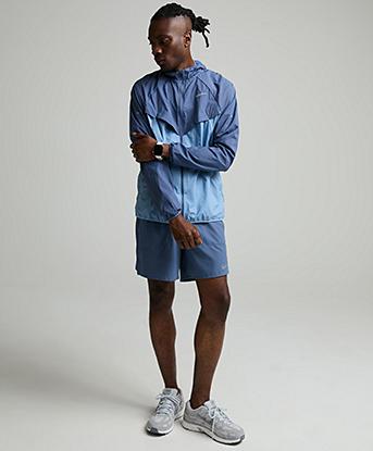 Nike Stride Jacket in Diffused Blue / Work Blue / Silver