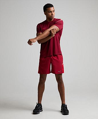 Nike Strike 25 T-Shirt in Team Red / Bright Crimson / White