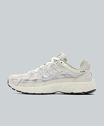 Nike Junior P-6000 Trainer in Platinum Tint / Metallic Silver / Sail