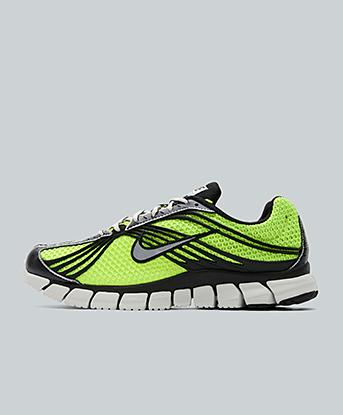 Nike Skylon 11 Trainer in Volt / Black / White