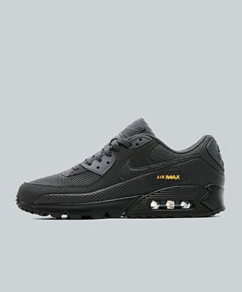 Nike Air Max 90 Trainer in Anthracite / Black / Orange