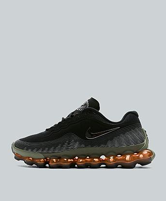 Nike Air Max Liquid Trainer in Black / Metallic Silver / Orange