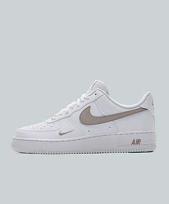 White / College Beige / White