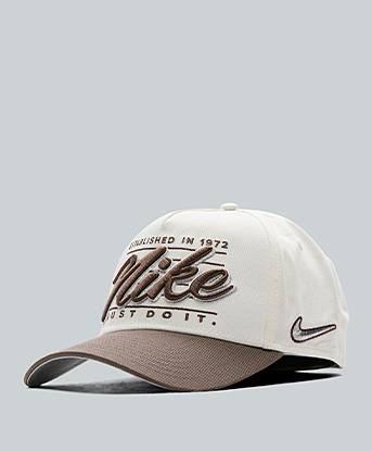 Nike Rise A-Frame Structured Cap in Sail / Ironstone / Light Smoke / Metallic Silver