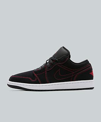 Black / University Red / White