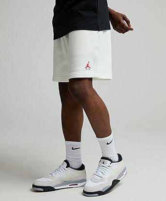 Jordan Brooklyn 7" Fleece Short in Sail / University Red