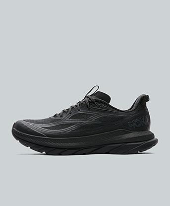 Hoka Mach Remastered Trainer in Obsidian Black / Obsidian Black