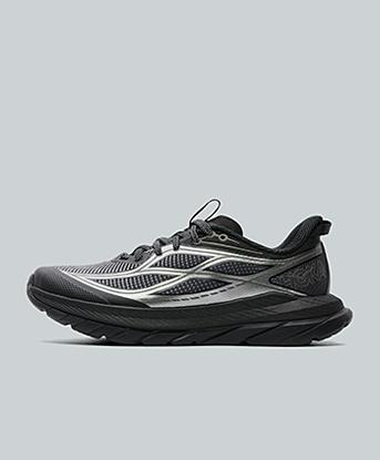 Hoka Mach Remastered Trainer in Black / Steel Silver / Black