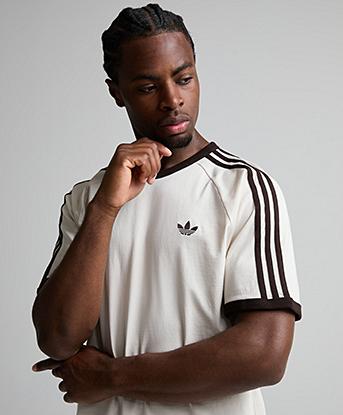adidas Originals Adicolor Classics 3-Stripes T-Shirt in Wonder White / Aurora Coffee