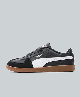 Puma Club Light Trainer in Puma Black / Puma White / Gum