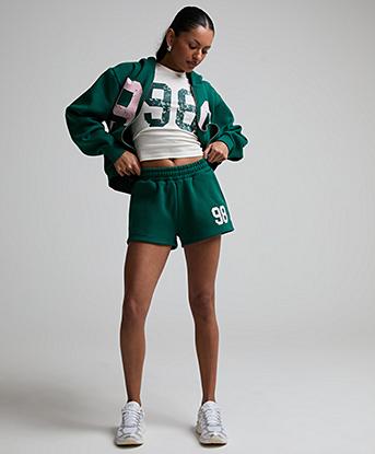 Dripmade Womens Stadia Fleece Short in Forest Leaf