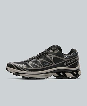 Salomon XT-6 Trainer in Black / Dark Grey