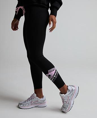 Black / Sweet Pink