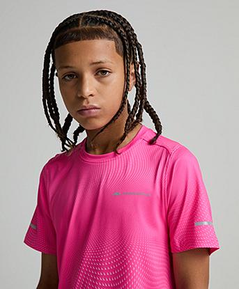 Monterrain Junior Fortitude T-Shirt in Neon Fuschia