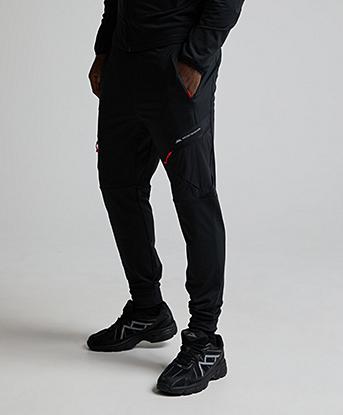 Monterrain Dinar 3.0 Running Pant in Black / Lava Red