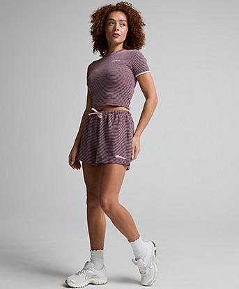 Dès Vu Womens Stripe Short in Burgundy