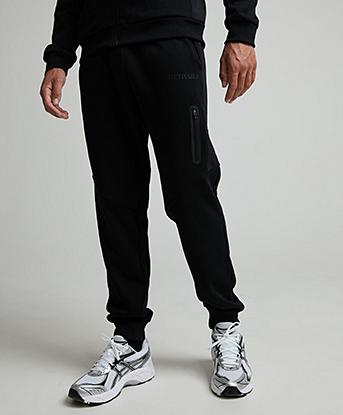 Metissier Silvoise Jogger in Black