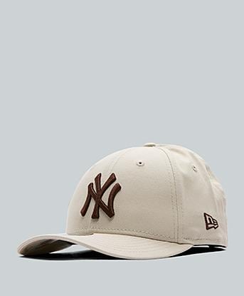 Cream / Brown