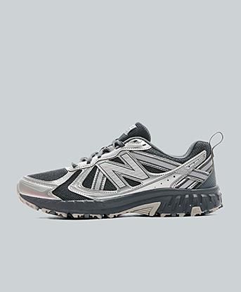 New Balance 410v5 Trainer in Black / Silver