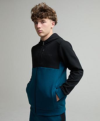 Vanguard / Black