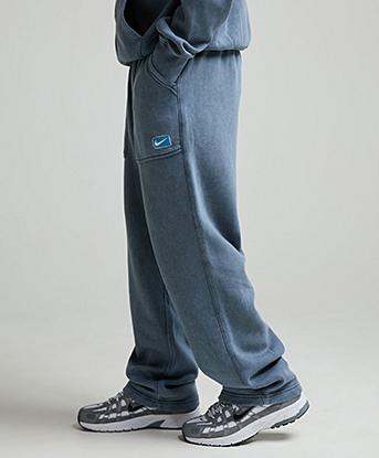 Nike Street Fleece Open Hem Pant in Anthracite