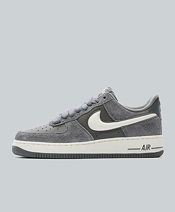 Iron Grey / Sail