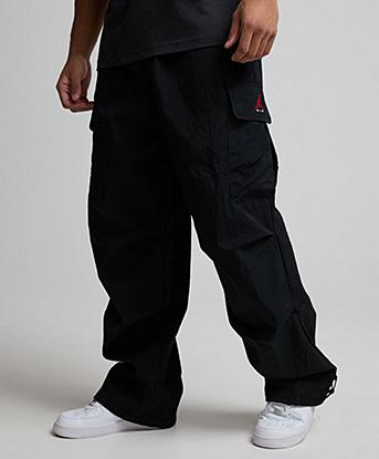 Jordan Brooklyn Woven Cargo Pant in Black / University Red