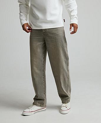 Celebre Loose Fit Denim Jean in Vintage Taupe