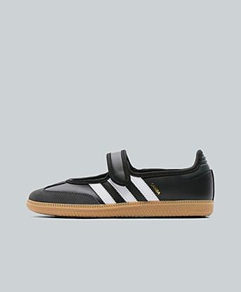 adidas Originals Womens Samba Jane Trainer in Footwear White / Carbon / Black