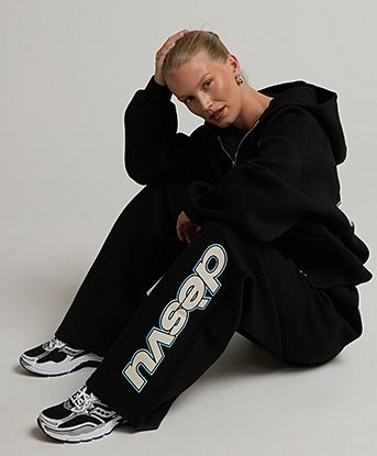 Dès Vu Womens Scuba Fleece Pant in Black