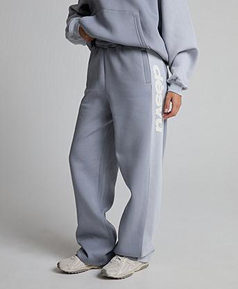 Dès Vu Womens Side Stripe Pant in Ice Grey