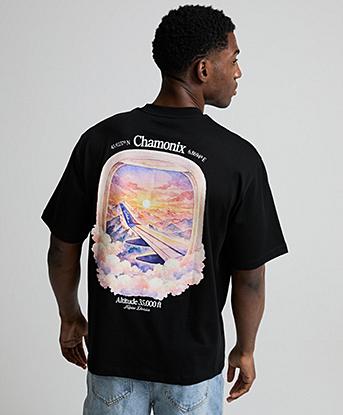 Celebre Plane POV Graphic T-Shirt in Black