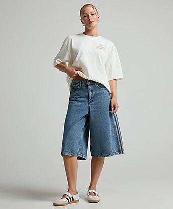 adidas Originals Womens 3-Stripe Denim Jort in Worn Blue Denim
