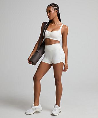 Myprotein Womens Tempo Scrunch Minimal Sports Bra in Coconut